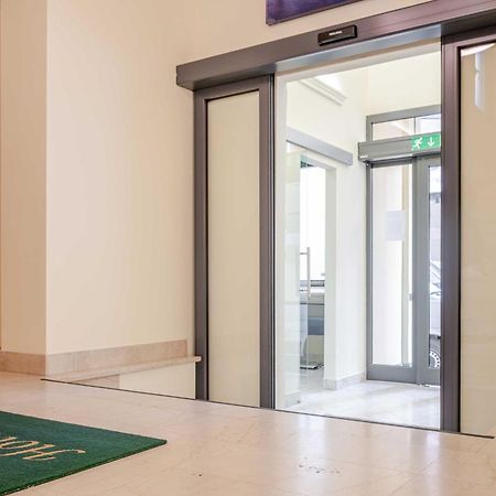 Hotel Posta - 3 Stars - Comfortable Stay In ונטימיגליה מראה חיצוני תמונה