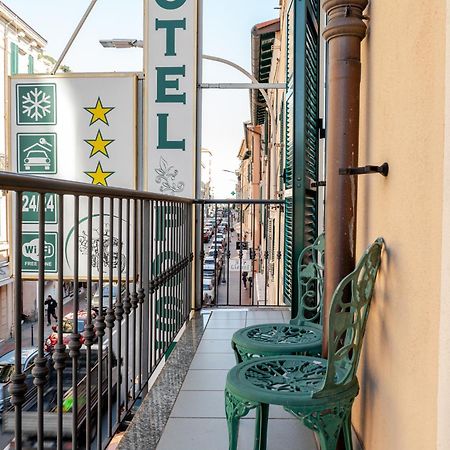 Hotel Posta - 3 Stars - Comfortable Stay In ונטימיגליה מראה חיצוני תמונה