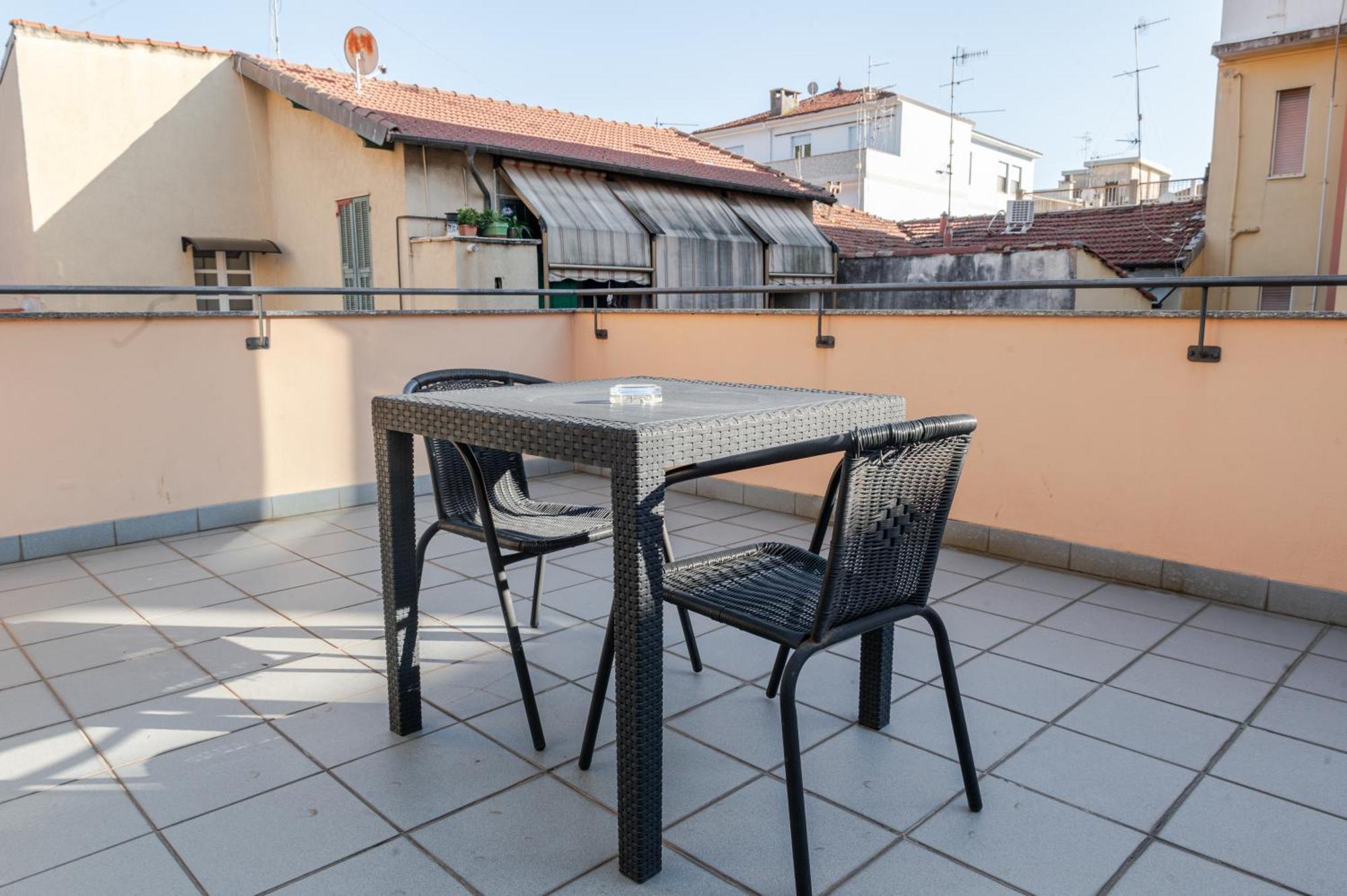 Hotel Posta - 3 Stars - Comfortable Stay In ונטימיגליה מראה חיצוני תמונה